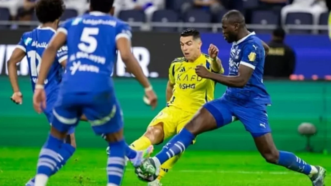 موعد ديربي الرياض المرتقب بين النصر والهلال والقنوات الناقلة للمواجهة